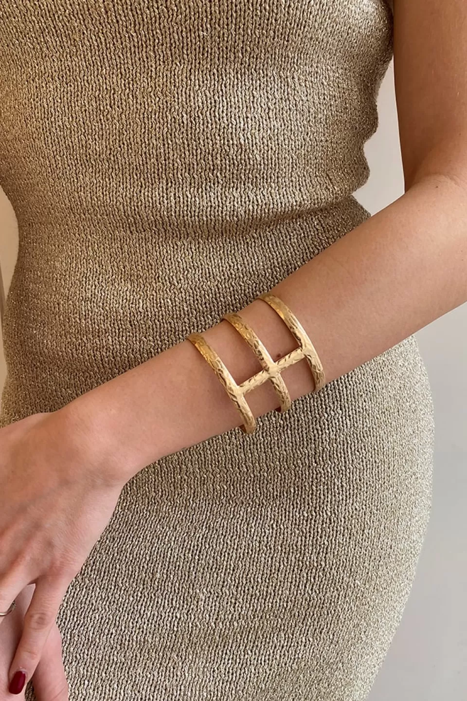 Subdued Bracciale rigido