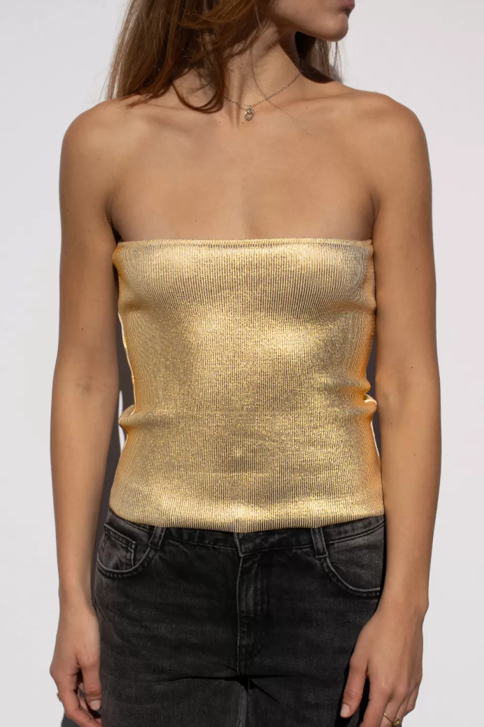 Subdued Top a fascia
