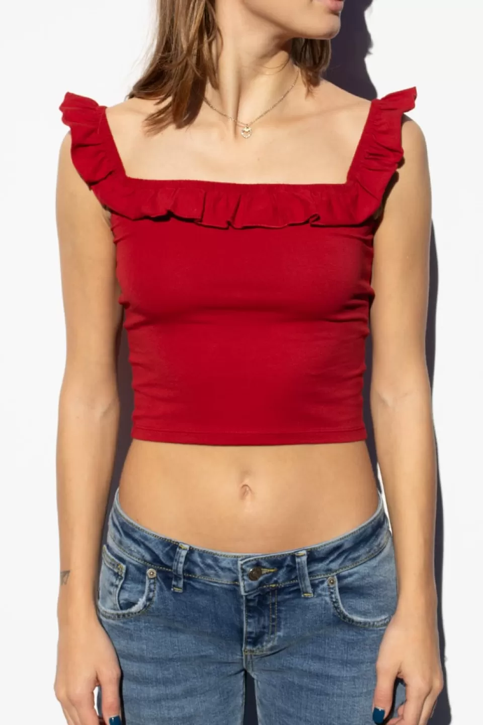 Subdued Top rouches
