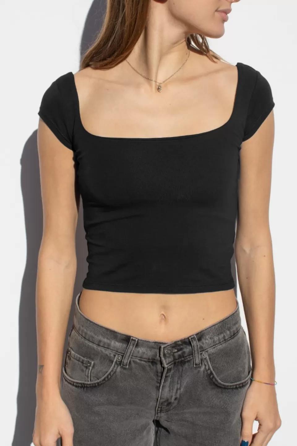 Subdued T-shirt scollo quadrato