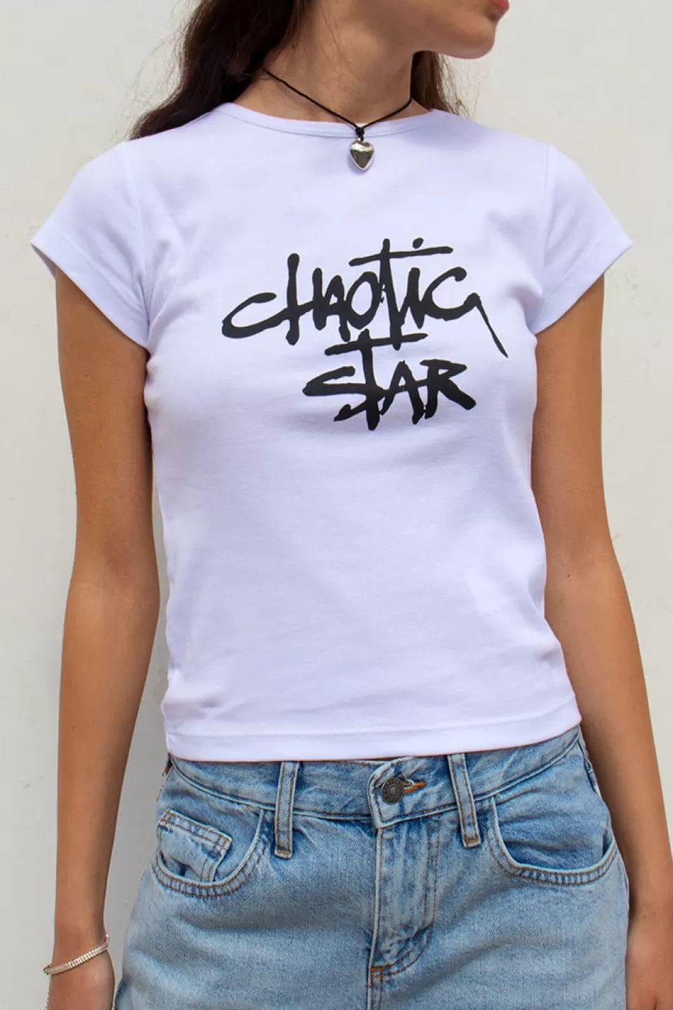 Subdued T-shirt stampata